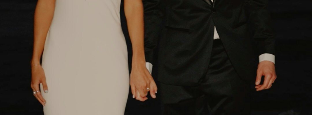 hollywood couple walking red carpet